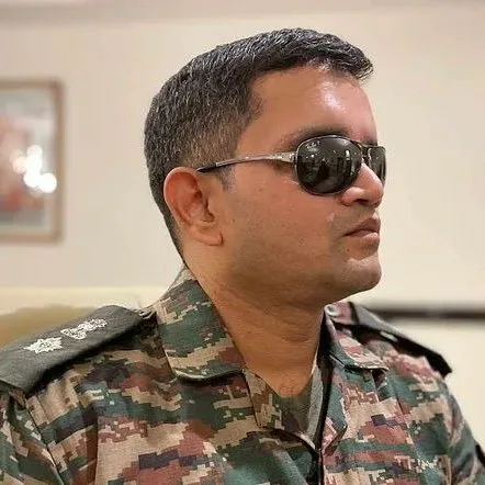 Indian Army: Vision-Impaired Officer Lt Col C Dwarakesh Wins Gold Medal in 10m Air Rifle VIP Category, Sets National Record