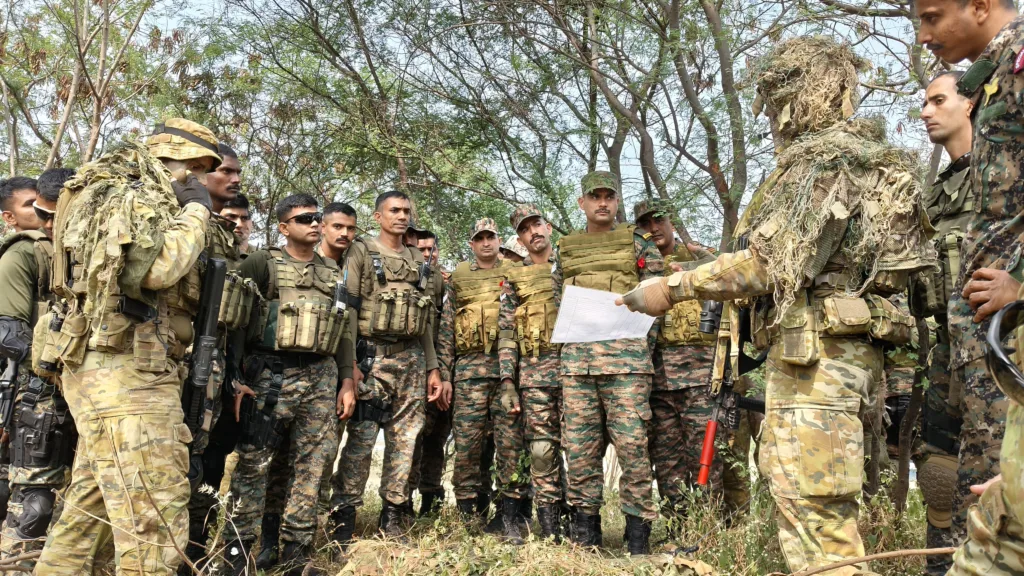 Exercise AUSTRAHIND: पुणे में चल रहा है भारत-ऑस्ट्रेलिया के बीच संयुक्त सैन्य अभ्यास, लिखी जा रही है दोनों देशों के बीच रिश्तों की नई इबारत 3 Exercise AUSTRAHIND: India-Australia Joint Military Drill Underway in Pune, Strengthening Ties Between the Two Nations