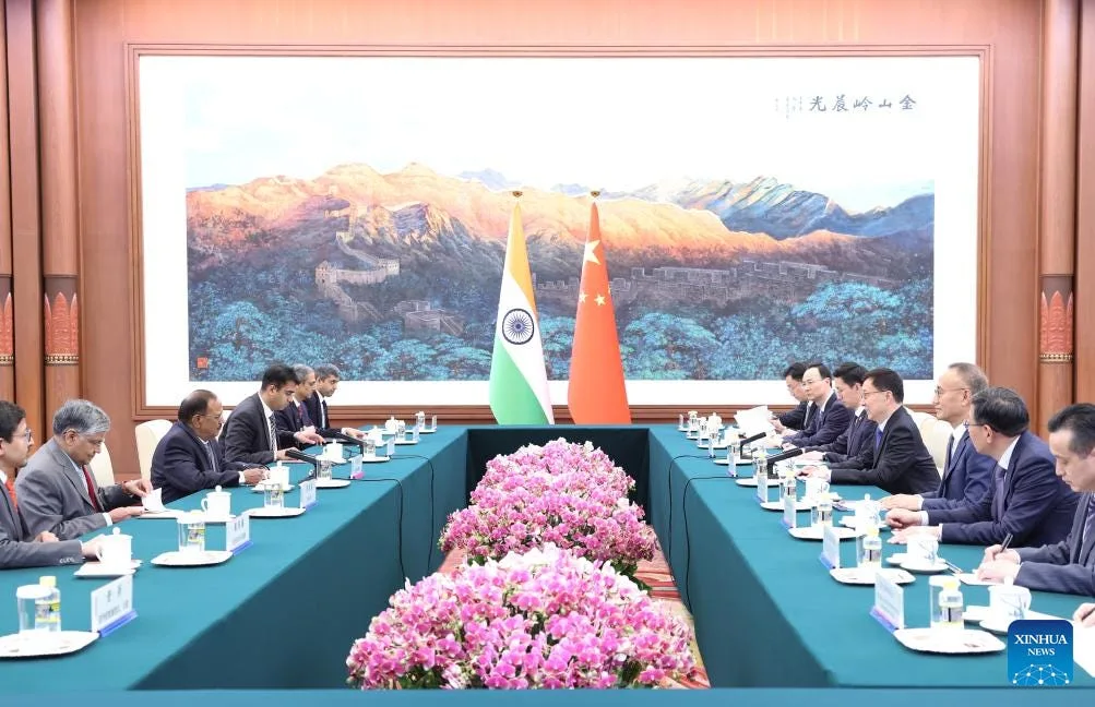 Takshashila Survey 2024: भारत-चीन संबंधों को लेकर क्या सोचती है जनता, लोग बोले- चीन में होता लोकतंत्र तो ऐसे होते हालात 1 Takshashila Survey 2024: Public on India-China Ties, Democracy in China a Game-Changer?
