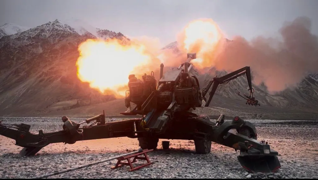 Exercise Himshakti: Indian Army artillery firepower echoes at -35°C on LAC