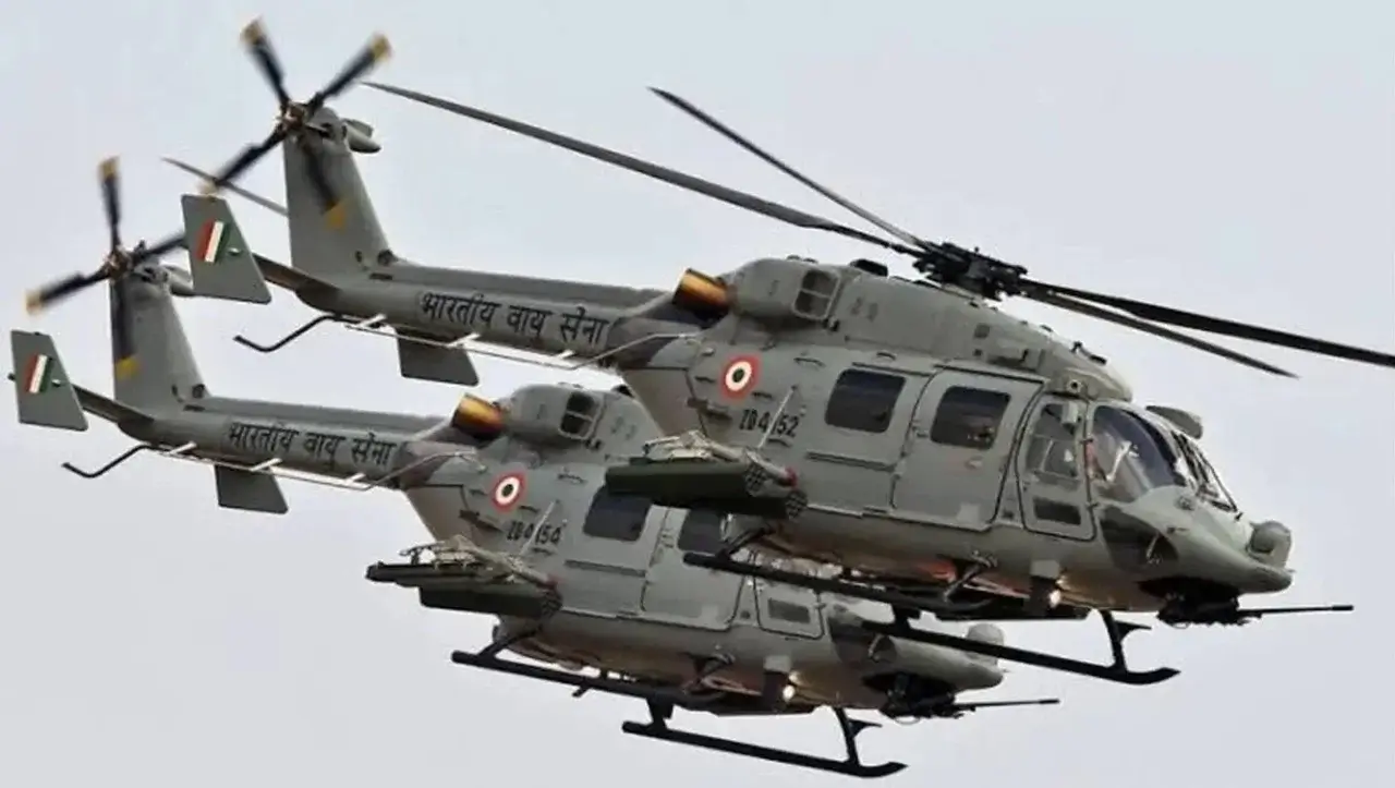 ALH Dhruv Crash: भारतीय सेना के इस वर्कहॉर्स को लेकर आर्मी चीफ ने कही ये बड़ी बात, पांच साल में हो चुके हैं 15 क्रैश 17 ALH Dhruv Crash: Major Setback for HAL & IAF! LCH Prachand Could Face Similar Issues