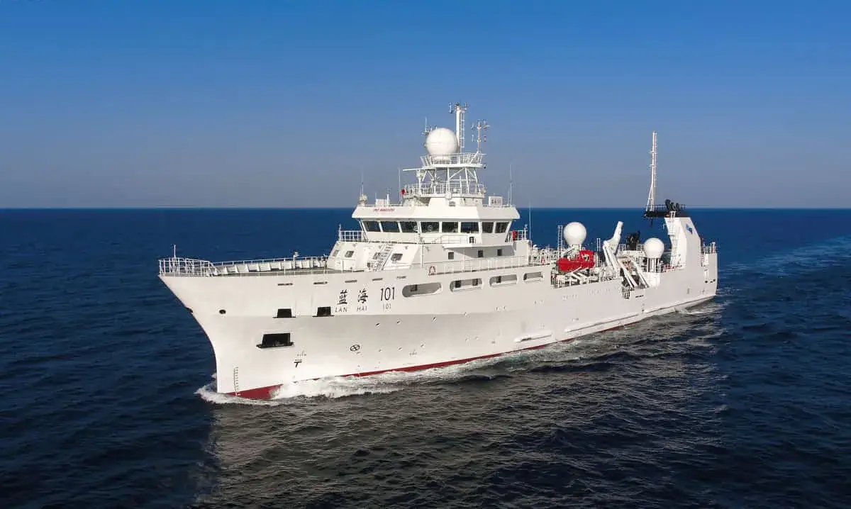 Chinese Spy Vessels: Suspected Espionage in Indian Ocean Under ‘Fishing’ Cover?