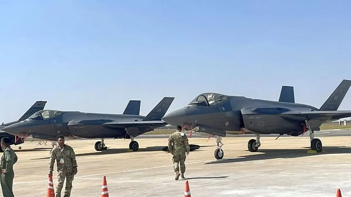 F-35 Stealth Fighter Jet: चीन-पाकिस्तान के बढ़ते खतरे के बीच क्या भारत अमेरिका से खरीदेगा F-35? भारतीय वायुसेना को चाहिए स्टील्थ फाइटर जेट 13 F-35 Stealth Fighter Jet: Amid Growing Threat from China-Pakistan, Will India Buy F-35 from the US? Indian Air Force Seeks Stealth Fighter Jets