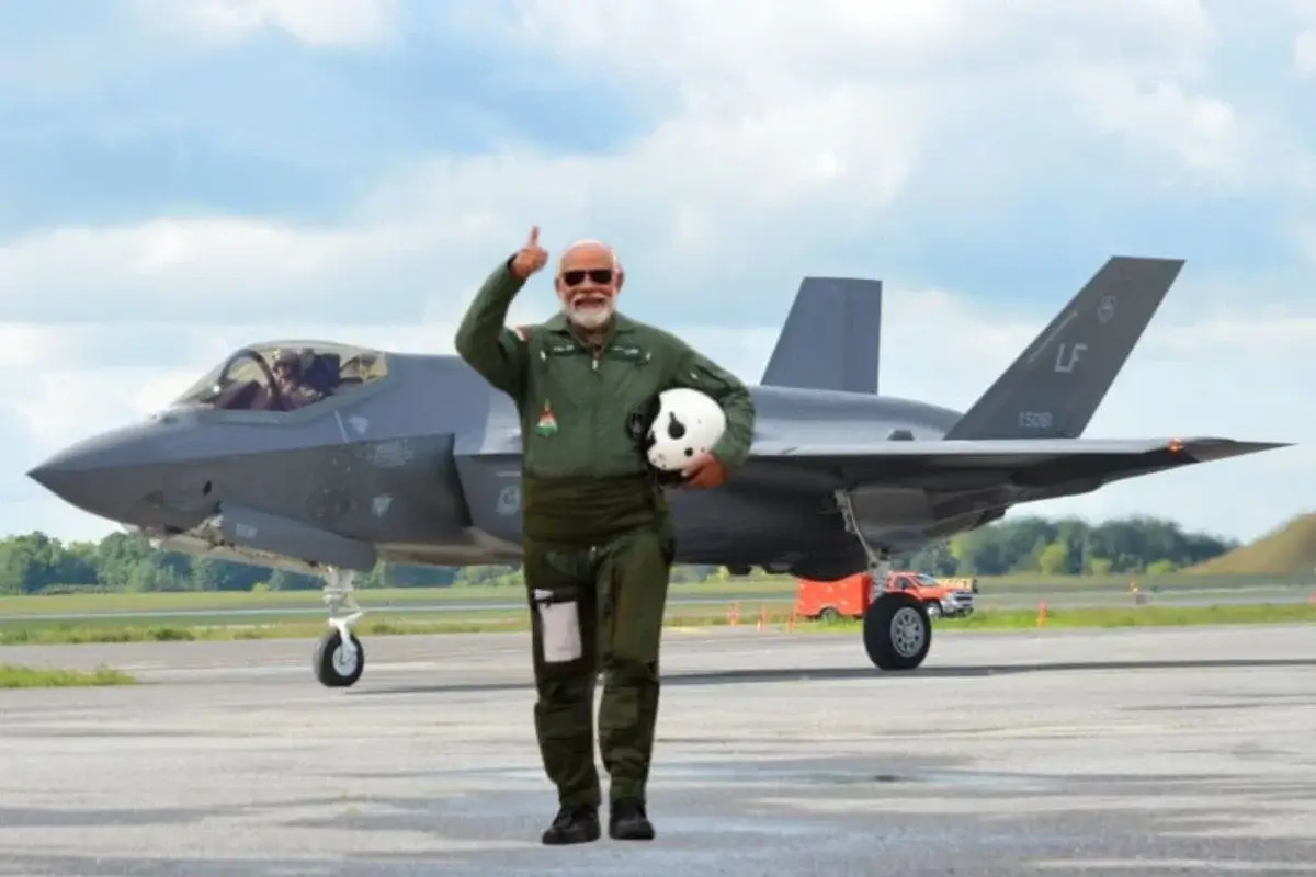 F-35 fighter: भारत क्यों खरीदे F-35? अमेरिका को फूटी आंख नहीं सुहाता S-400, नहीं लगा सकेगा ब्रह्मोस! क्या आएंगे केवल 2 स्क्वाड्रन? 1 F-35 Fighter: Will India Buy It? US Concerned Over S-400, No BrahMos, Only 2 Squadrons?