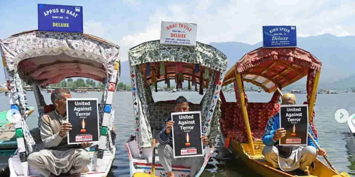 Kashmir Tourism Halt: Pahalgam Terror Attack Triggers 10 Lakh Cancellations, Rs 1000 Cr Loss