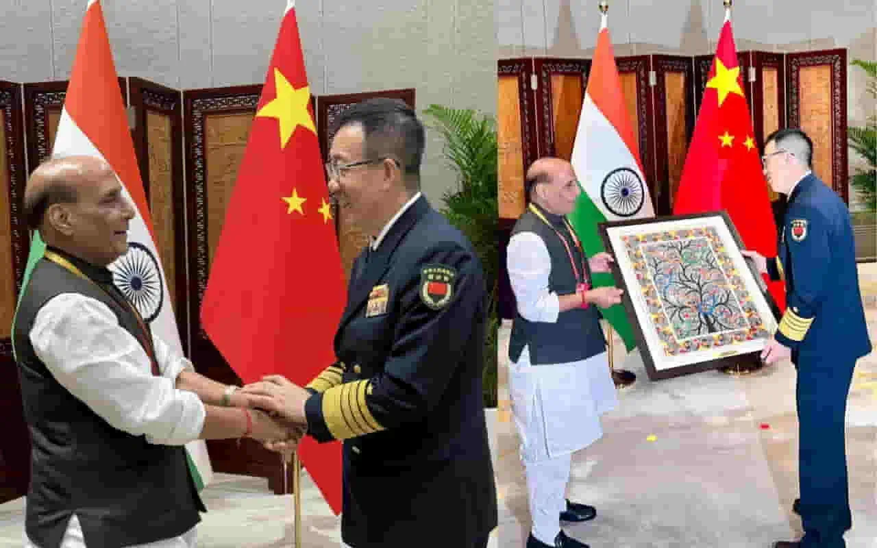 SCO Summit: चीन से बातचीत में राजनाथ सिंह ने सुनाई खरी-खरी, कहा- “सीमा विवाद का स्थायी हल जरूरी”, सुझाया ये चार-सूत्रीय प्लान 2 SCO Summit: Rajnath Tells China – Permanent Border Solution Needed, Offers 4-Point Plan