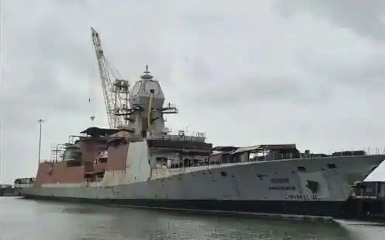 INS Mahendragiri: जानें भारतीय नौसेना को कब मिलने जा रहा है सबसे आधुनिक स्वदेशी स्टील्थ युद्धपोत, पढ़ें क्या है प्रोजेक्ट 17A? 1 INS Mahendragiri: India’s Most Advanced Indigenous Stealth Warship to Join Navy in 2026 Under Project 17A